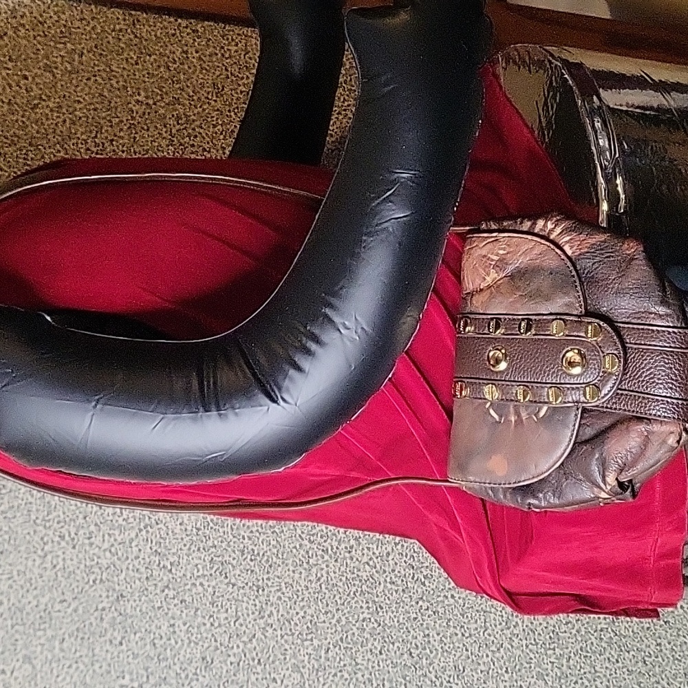 Bodhi Leather Crossbody Bag